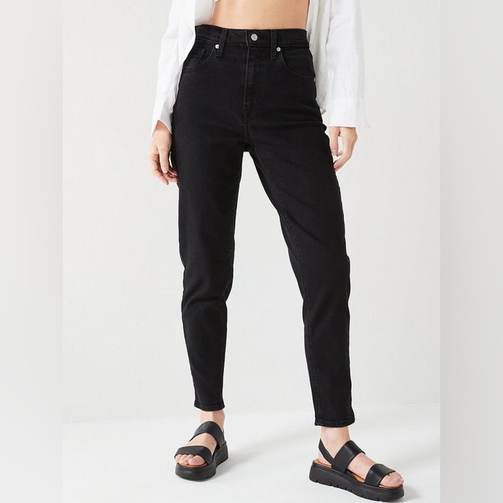 BDG Black High-Waist Mom Jeans Size 25